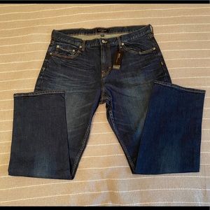 NWT Banana Republic Athletic Fit Jeans Size 38x32